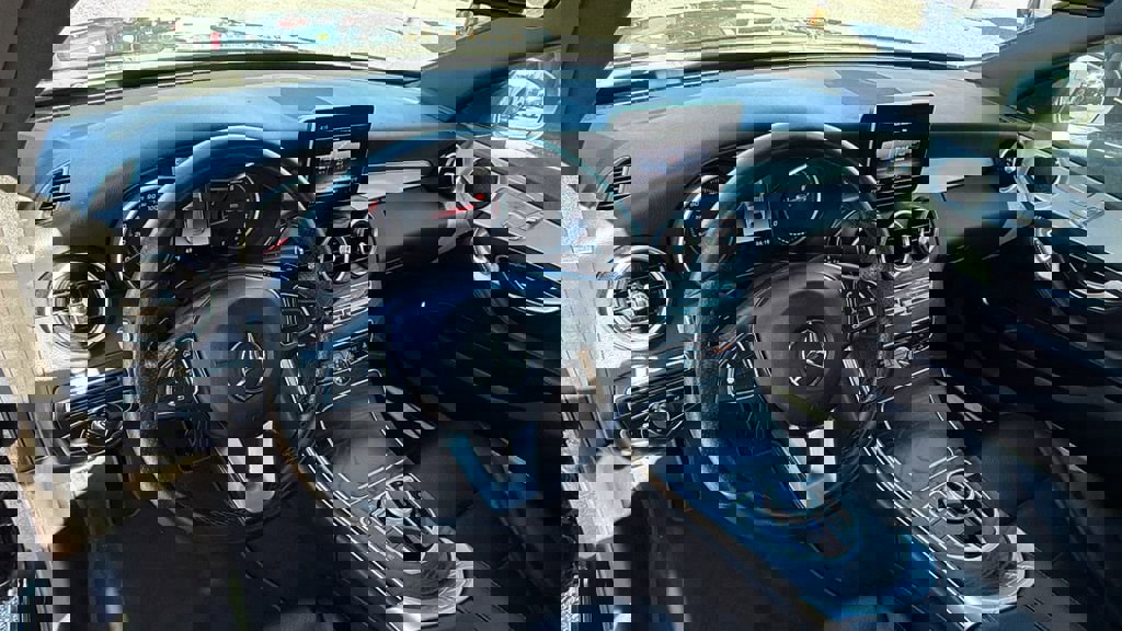 Used 2018 Mercedes-Benz C 300 Sedan image 22