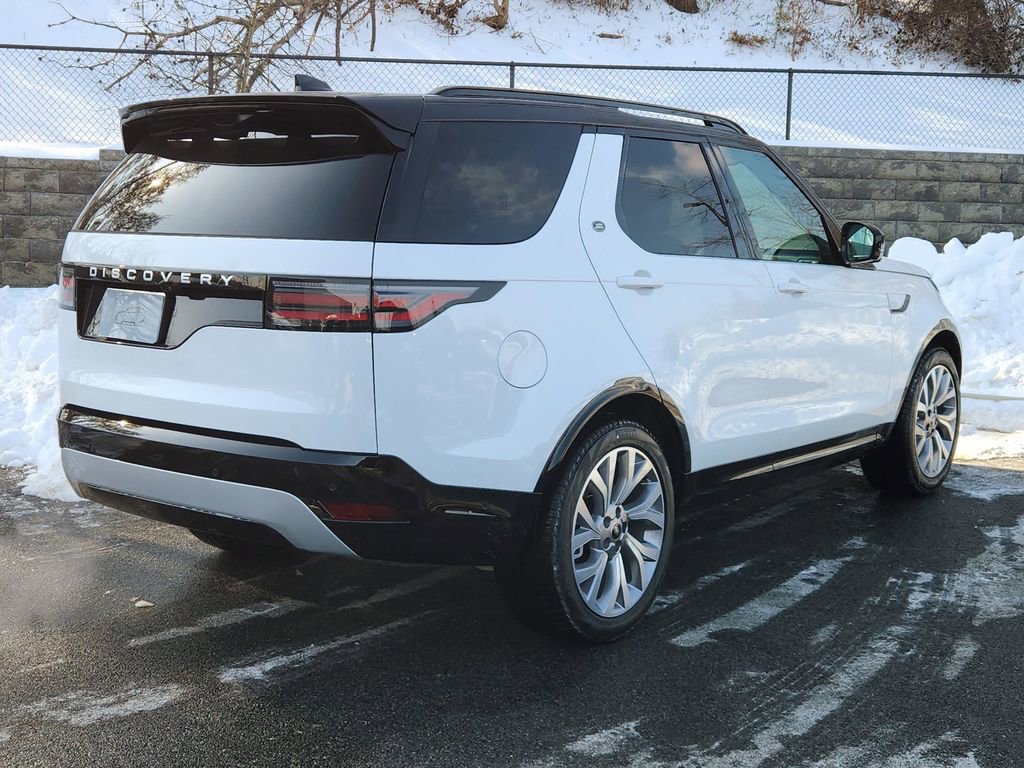 New 2026 Land Rover Discovery Limited Edition AWD/4WD image 2