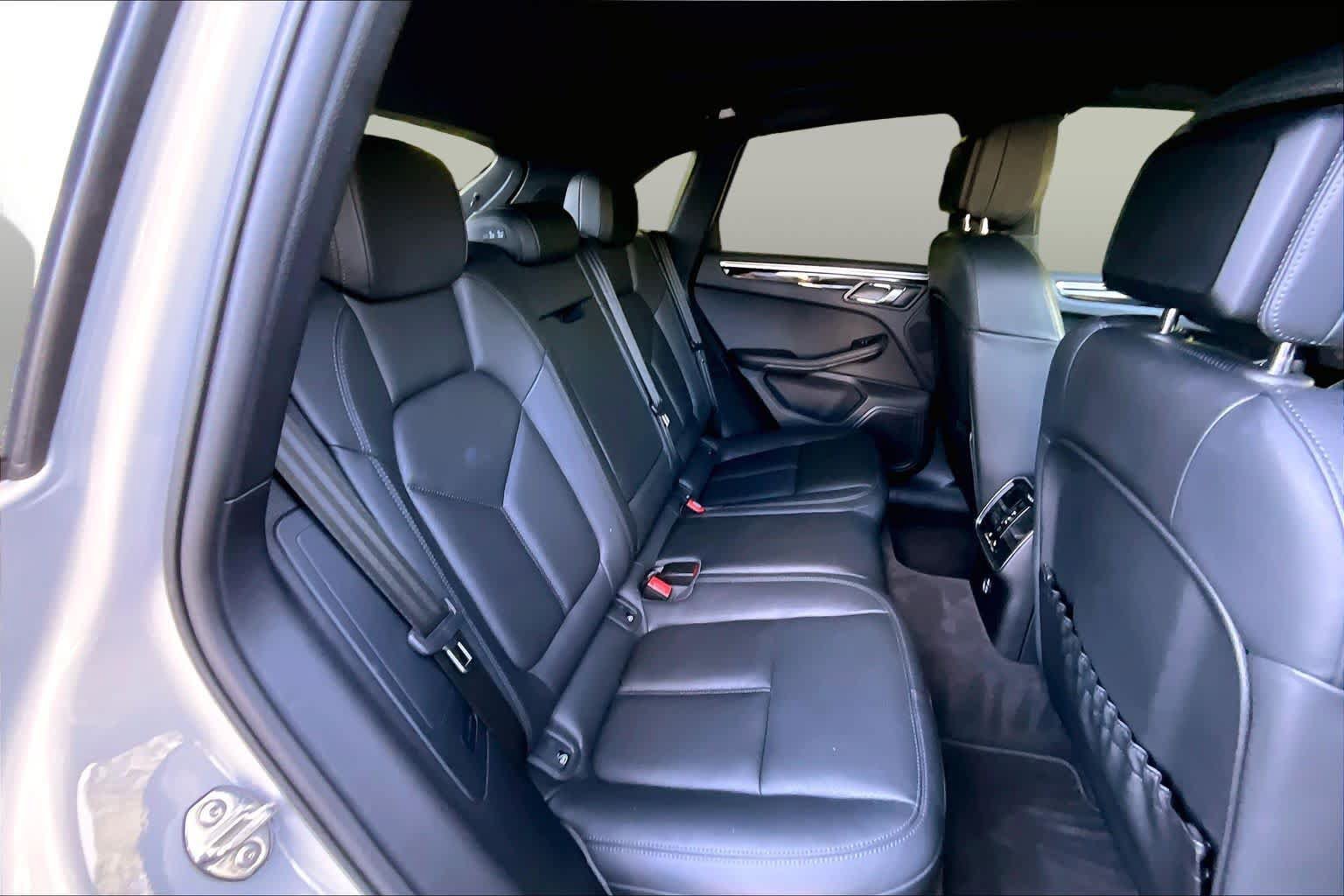 Used 2023 Porsche Macan S AWD/4WD image 20
