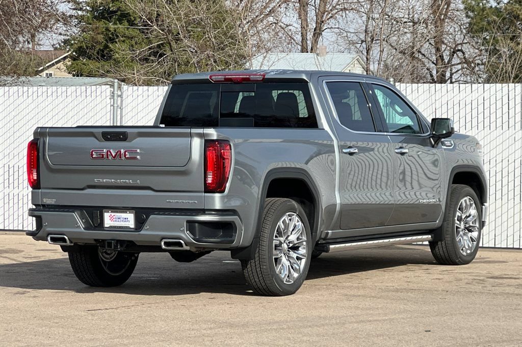New 2026 GMC Sierra 1500 Denali w/ Denali Reserve Package AWD/4WD image 4