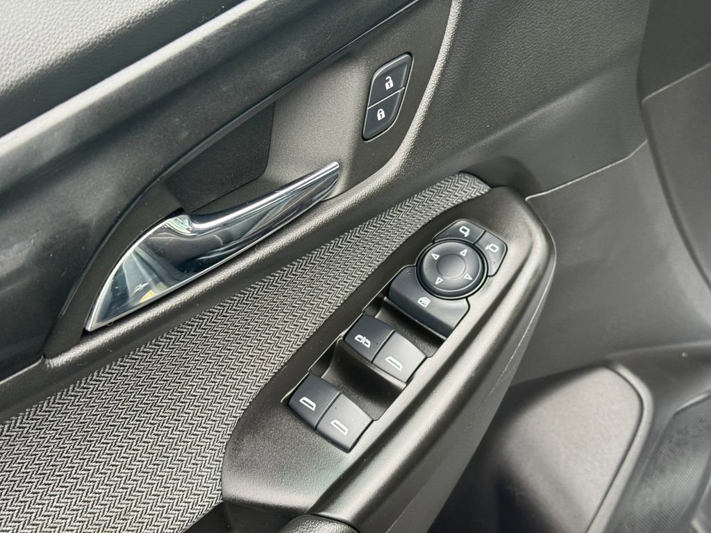 Used 2025 Chevrolet TrailBlazer LT AWD/4WD image 19
