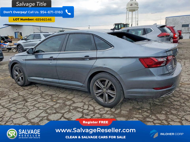Used 2021 Volkswagen Jetta R-Line w/ R-Line Cold Weather Package FWD image 3