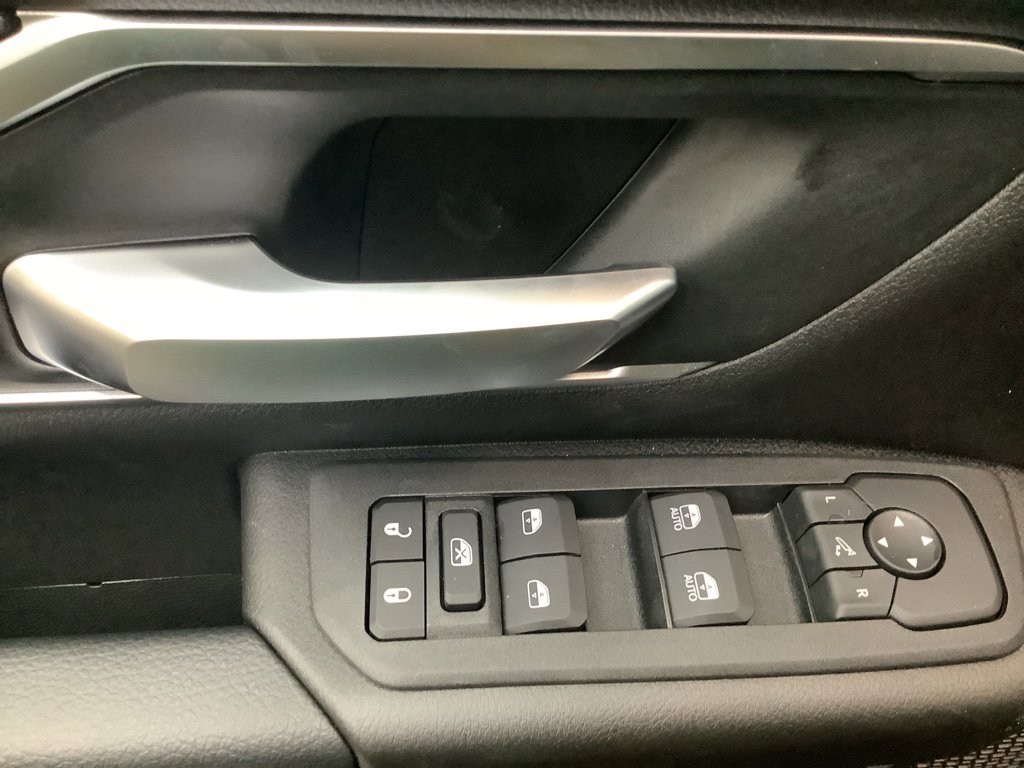 New 2026 RAM 1500 Big Horn AWD/4WD image 12