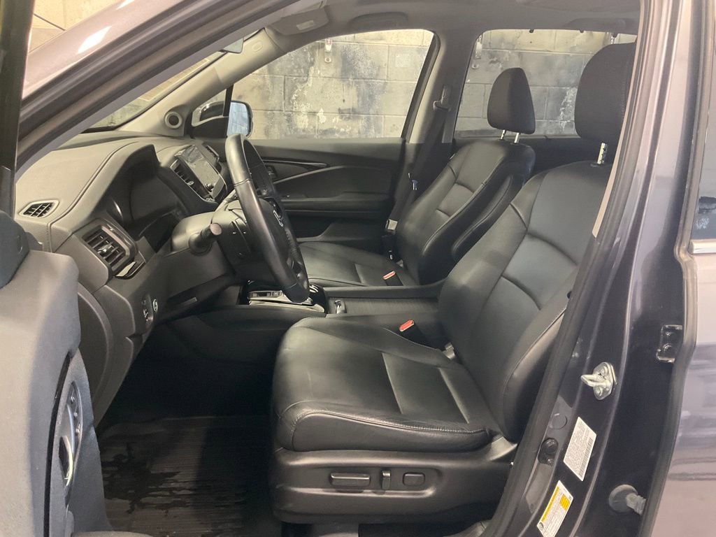 Used 2022 Honda Pilot Touring image 13