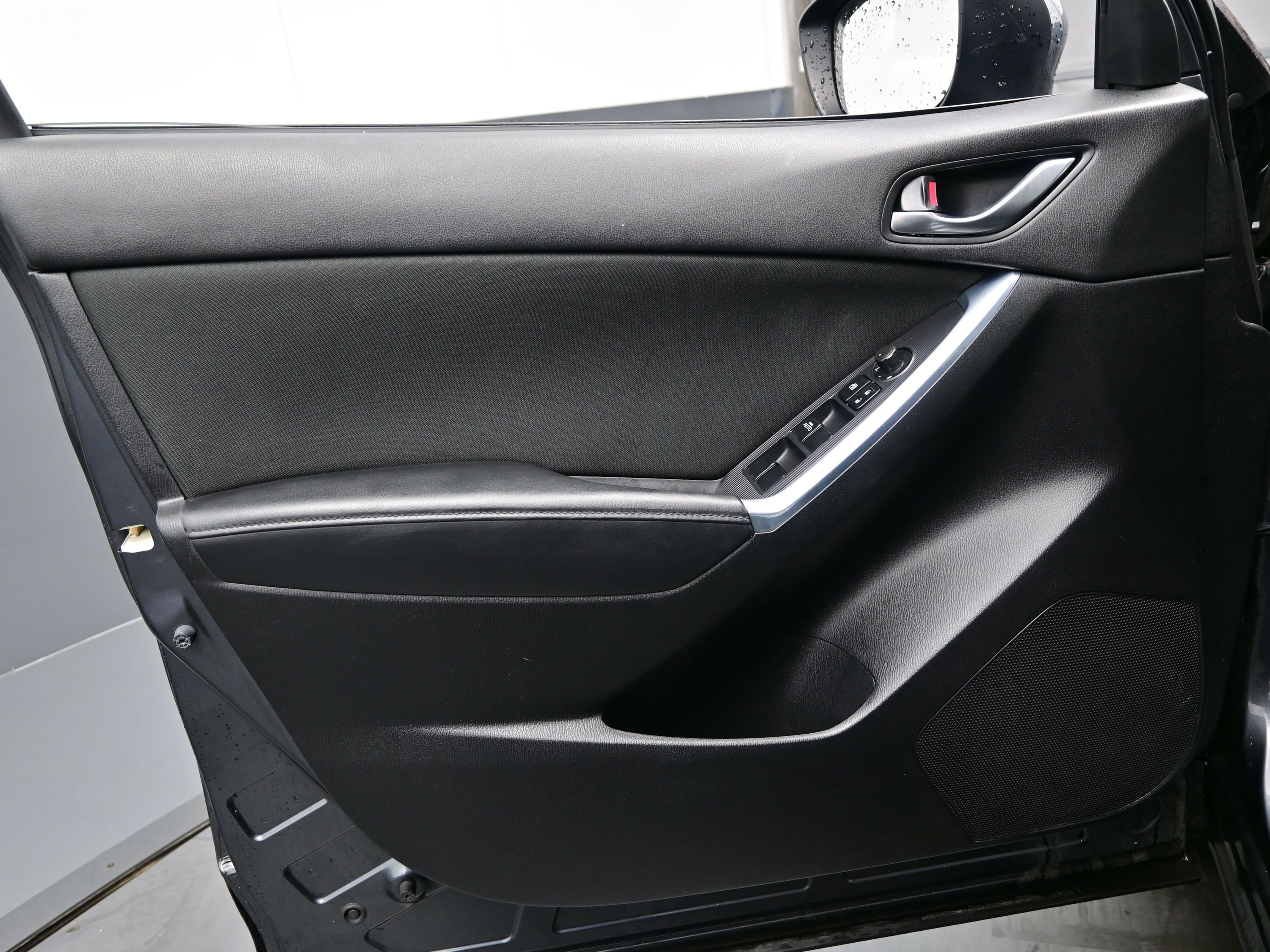 Used 2015 MAZDA CX-5 Touring image 9