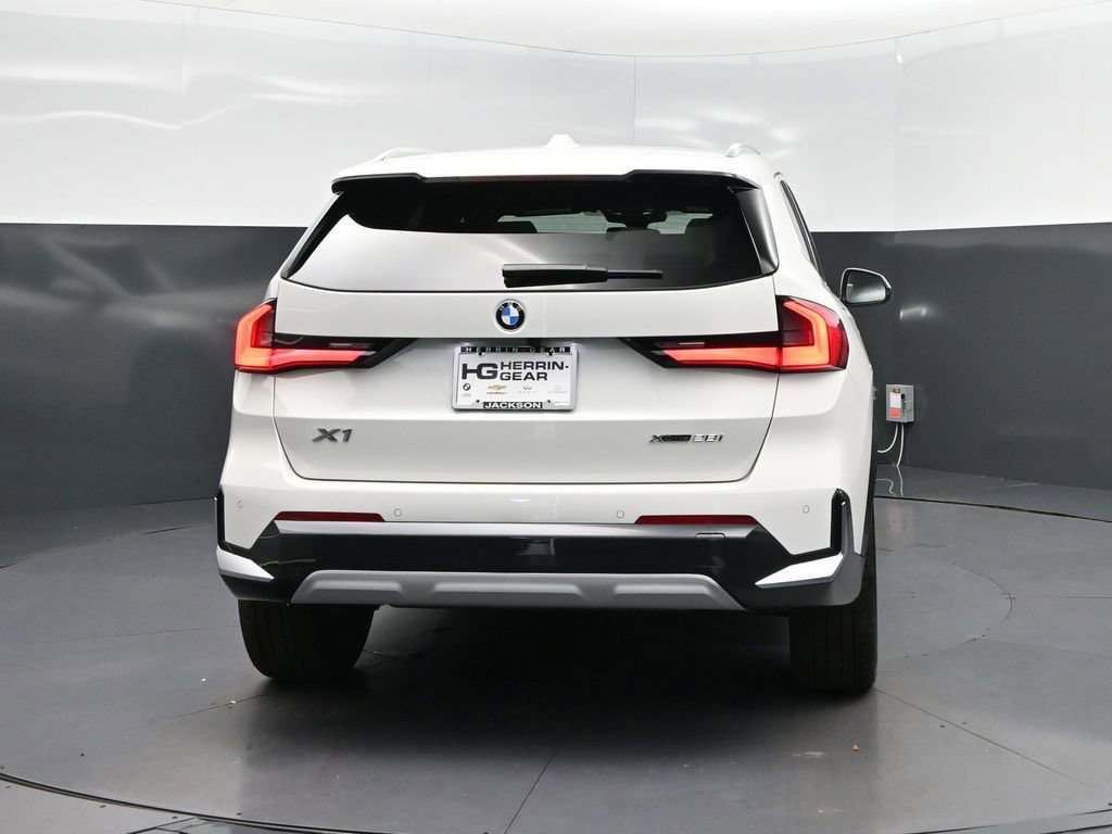 New 2026 BMW X1 xDrive28i w/ Convenience Package image 6