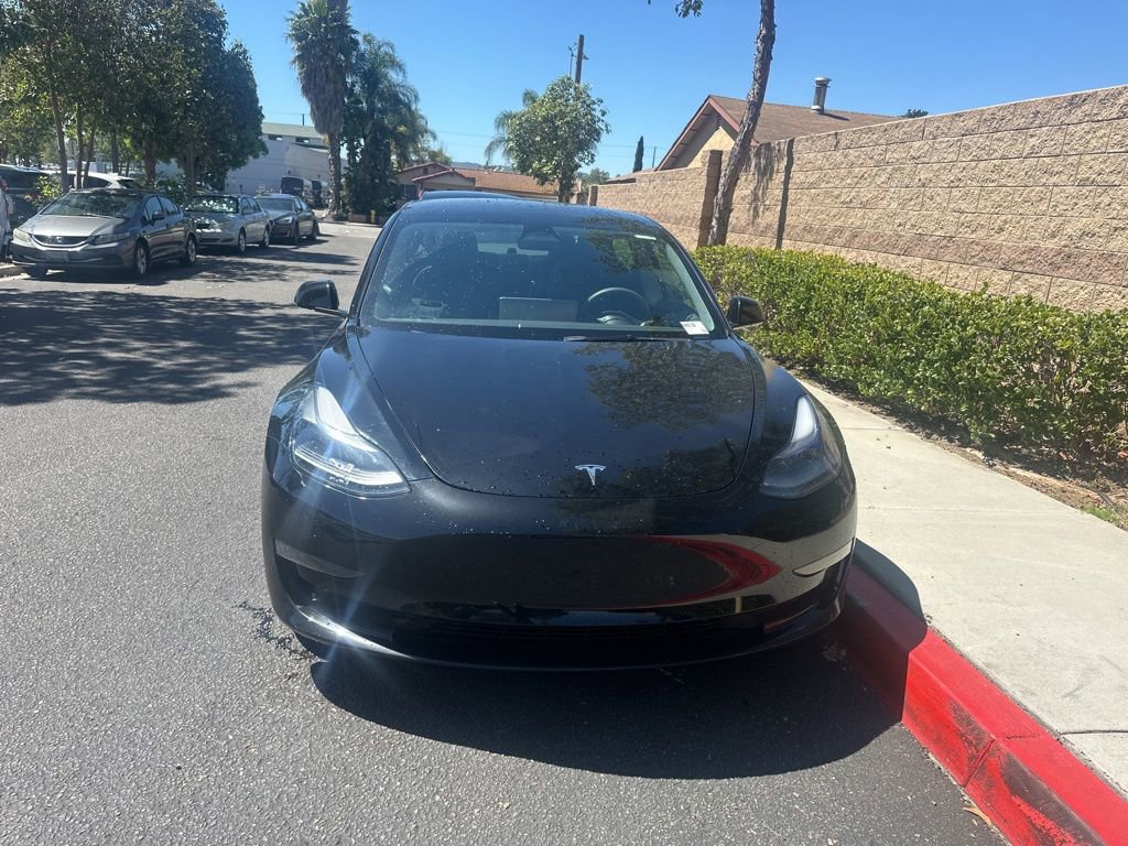 Used 2023 Tesla Model 3 Standard Range image 3