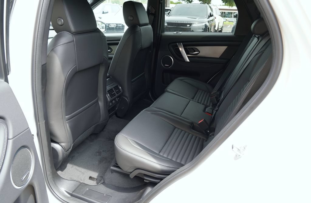 New 2026 Land Rover Discovery Sport Landmark AWD/4WD image 28