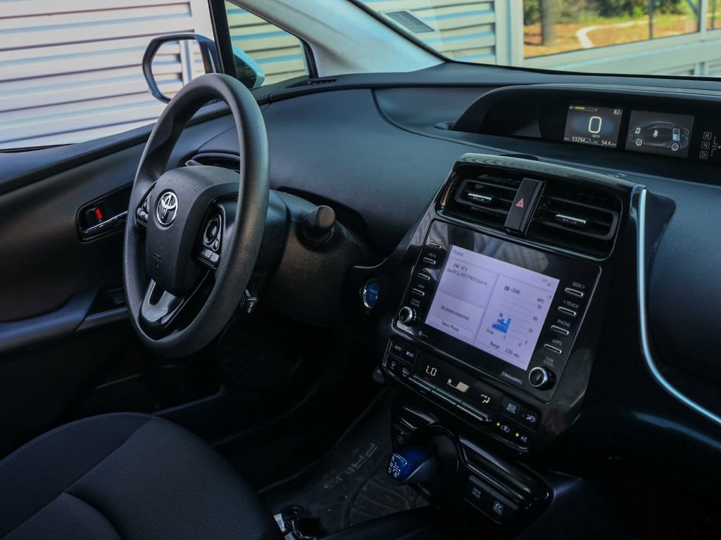 Used 2021 Toyota Prius L Eco image 20