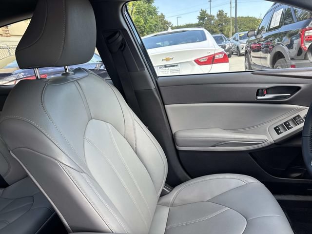 Used 2020 Toyota Avalon XLE FWD image 10