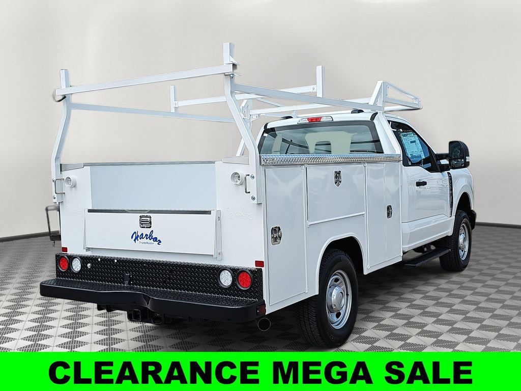 New 2025 Ford F250 XL w/ FX4 Off-Road Package image 3