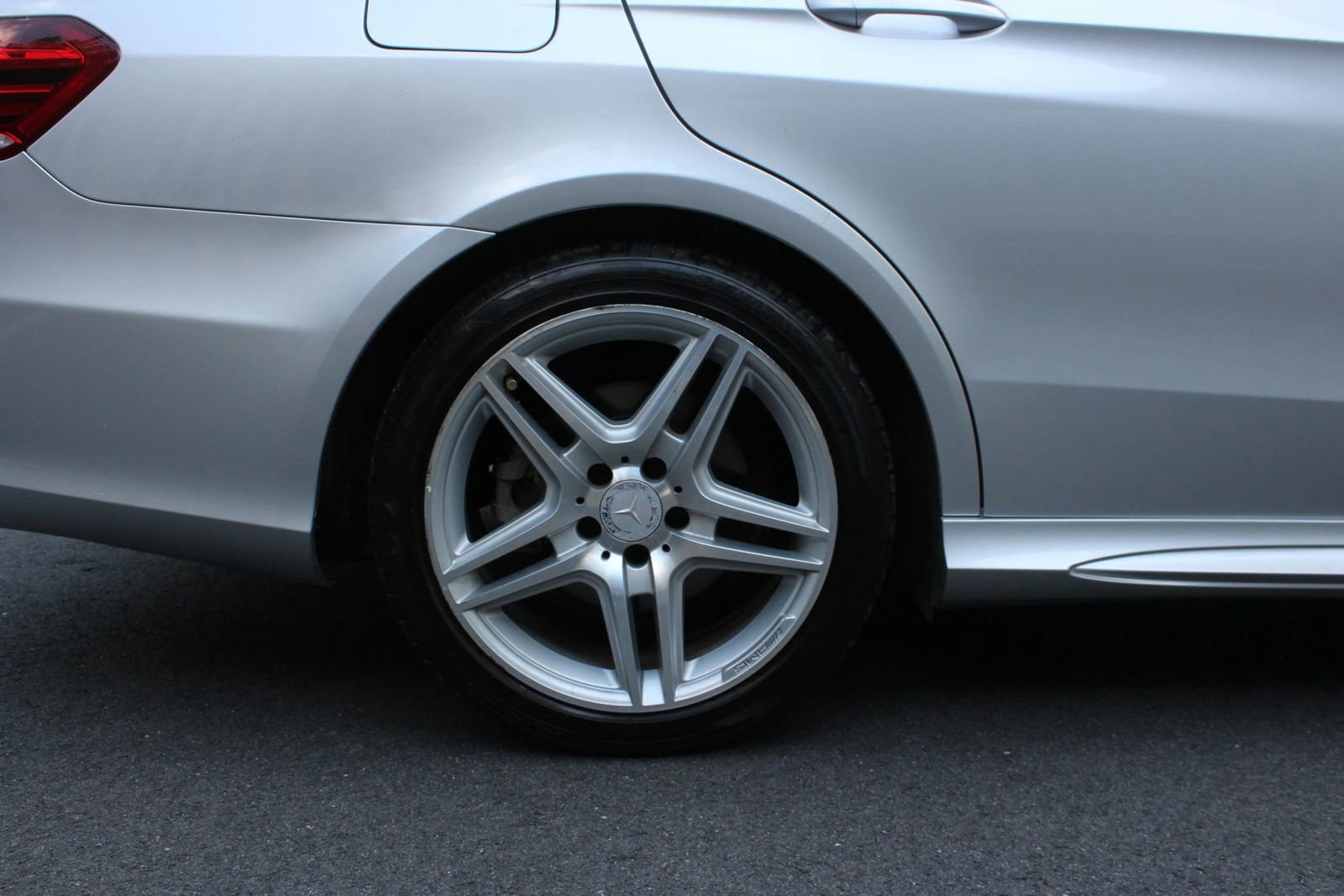 Used 2014 Mercedes-Benz E 350 4MATIC Sedan w/ Premium 1 Package image 5