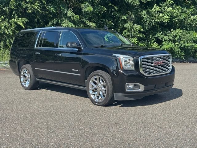Used 2020 GMC Yukon XL Denali w/ Open Road Package AWD/4WD image 9