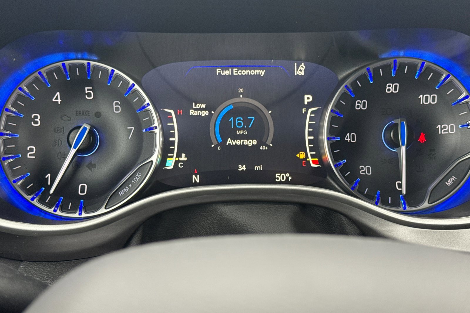 New 2026 Chrysler Voyager LX image 23