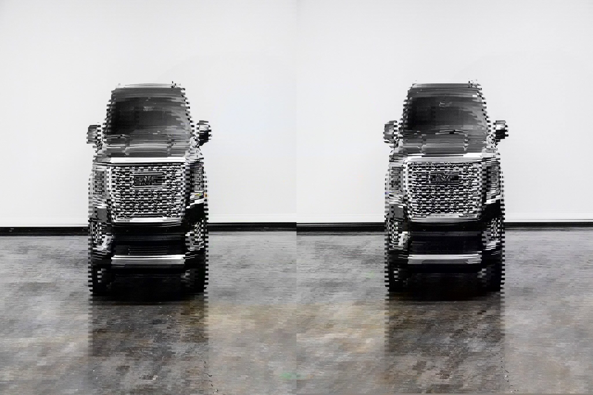 Used 2023 GMC Yukon Denali w/ Denali Reserve Package image 2