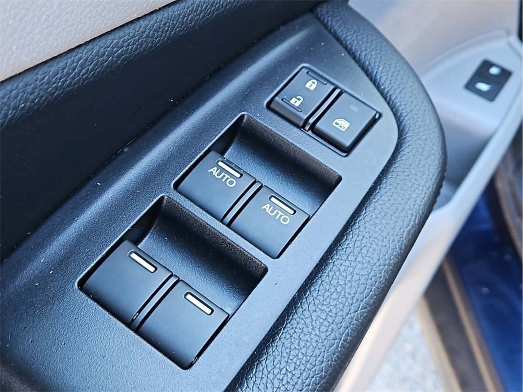 Certified 2022 Honda Pilot Touring image 12