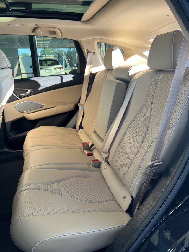 Used 2023 Acura RDX AWD w/ Advance Package image 9