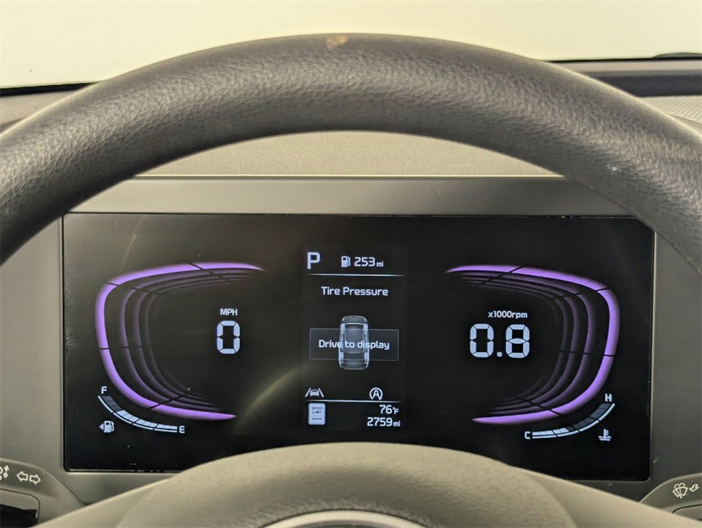 Used 2025 Kia Sportage LX image 17