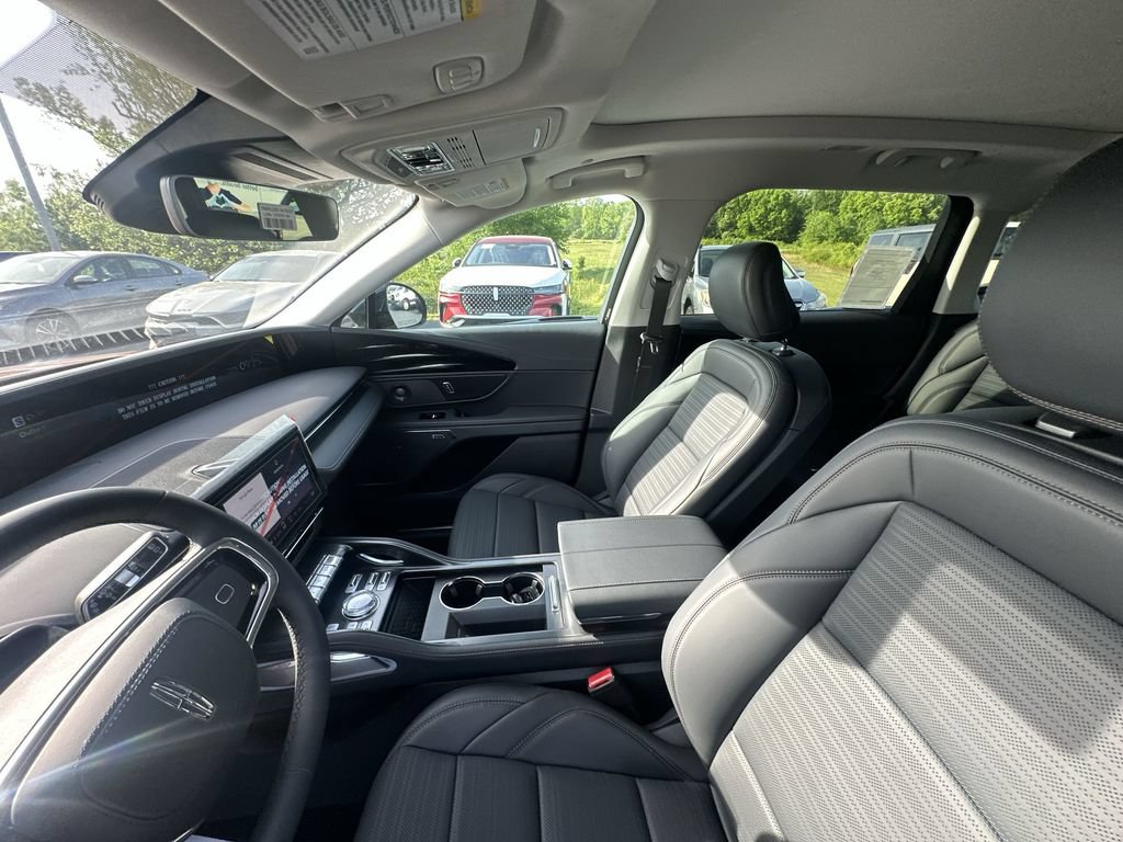 New 2026 Lincoln Nautilus Reserve w/ Jet Appearance Package AWD/4WD image 11