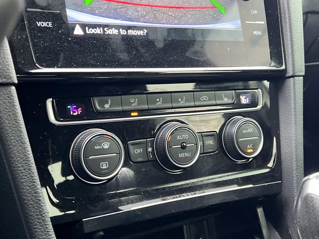 Used 2019 Volkswagen Golf R 4-Door AWD/4WD image 19