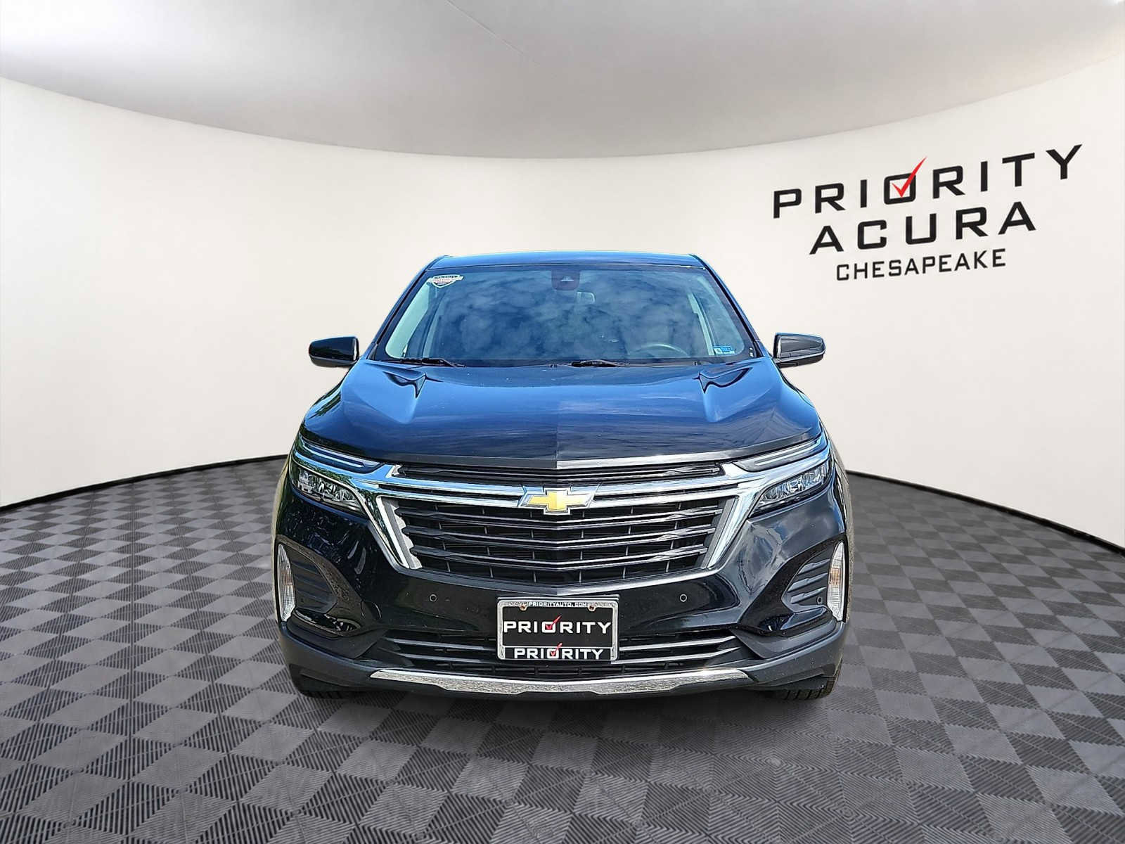 Used 2024 Chevrolet Equinox LT AWD/4WD image 2