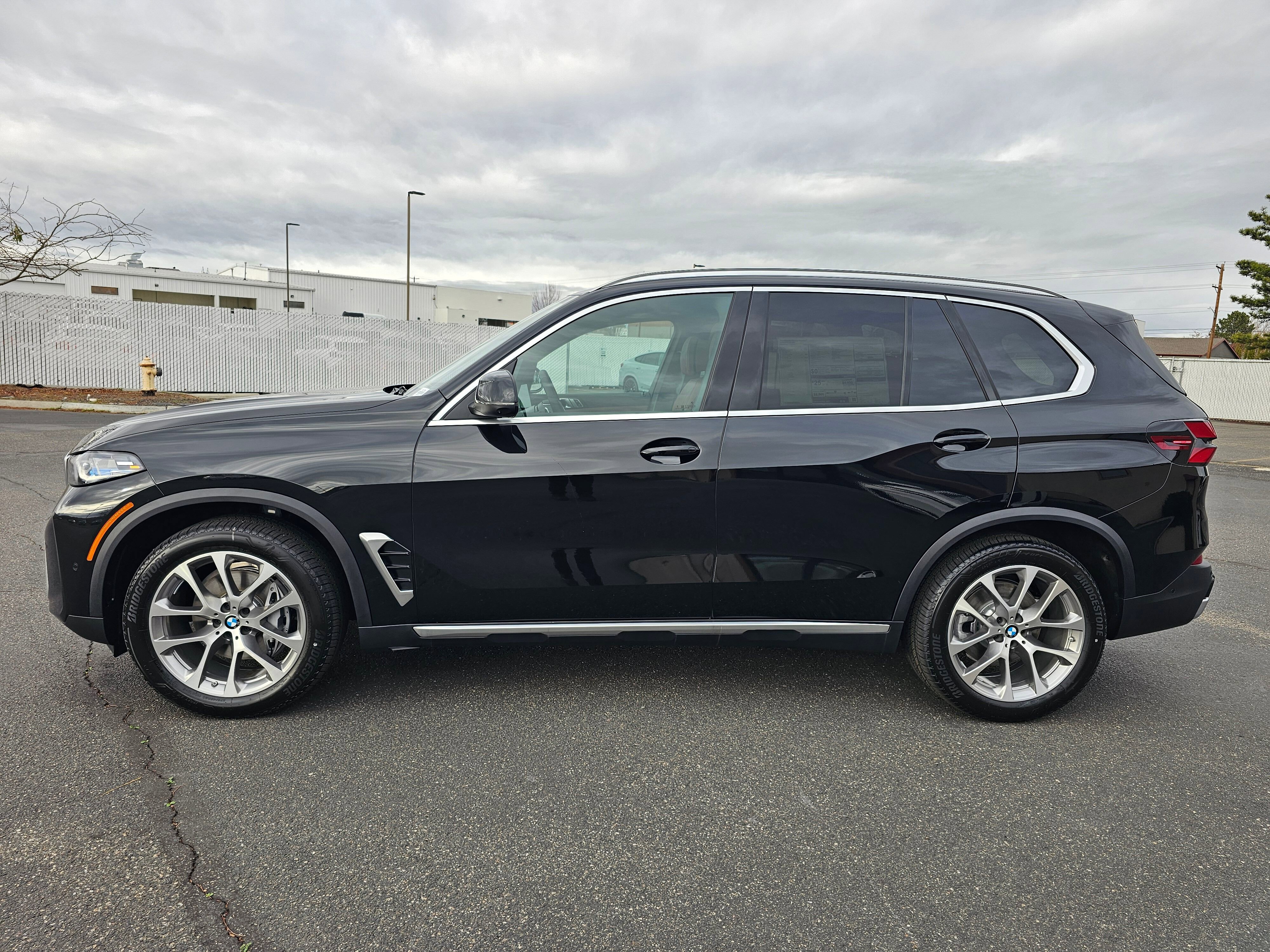New 2026 BMW X5 xDrive40i image 3