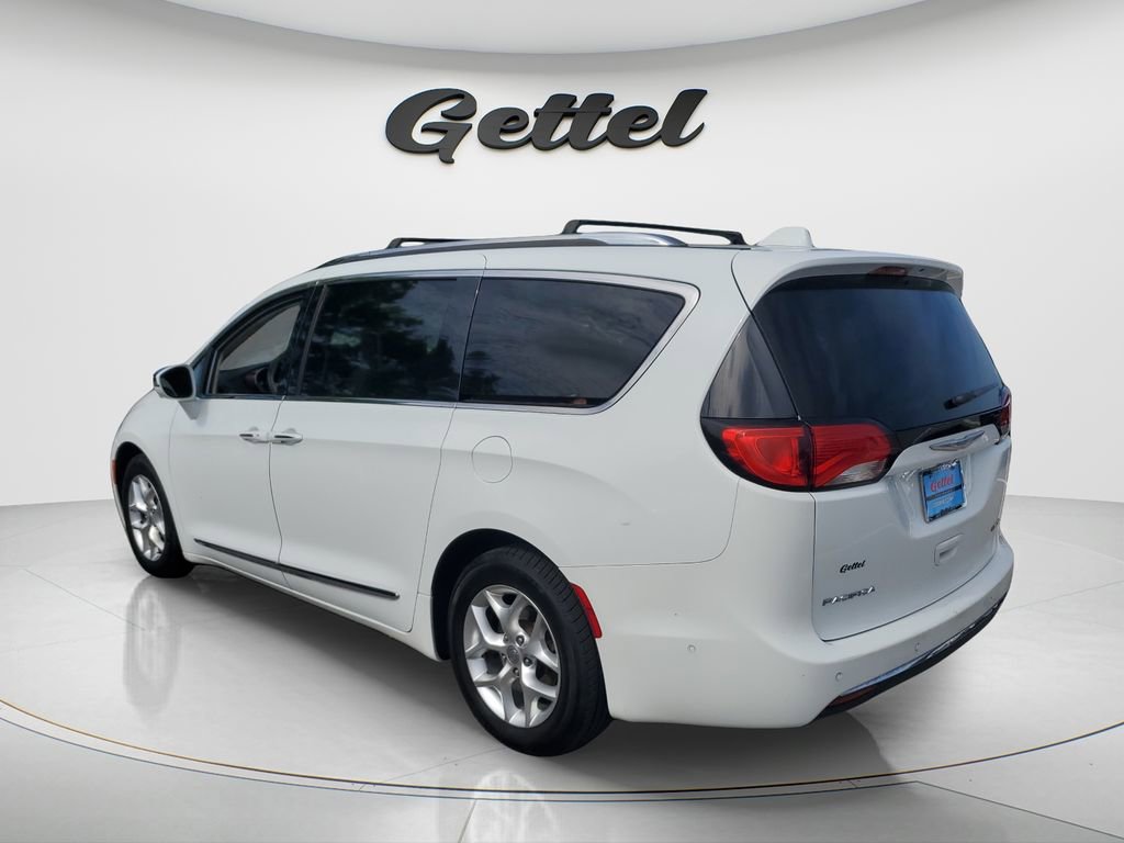 Used 2020 Chrysler Pacifica Limited w/ Advanced Safetytec Group FWD image 7