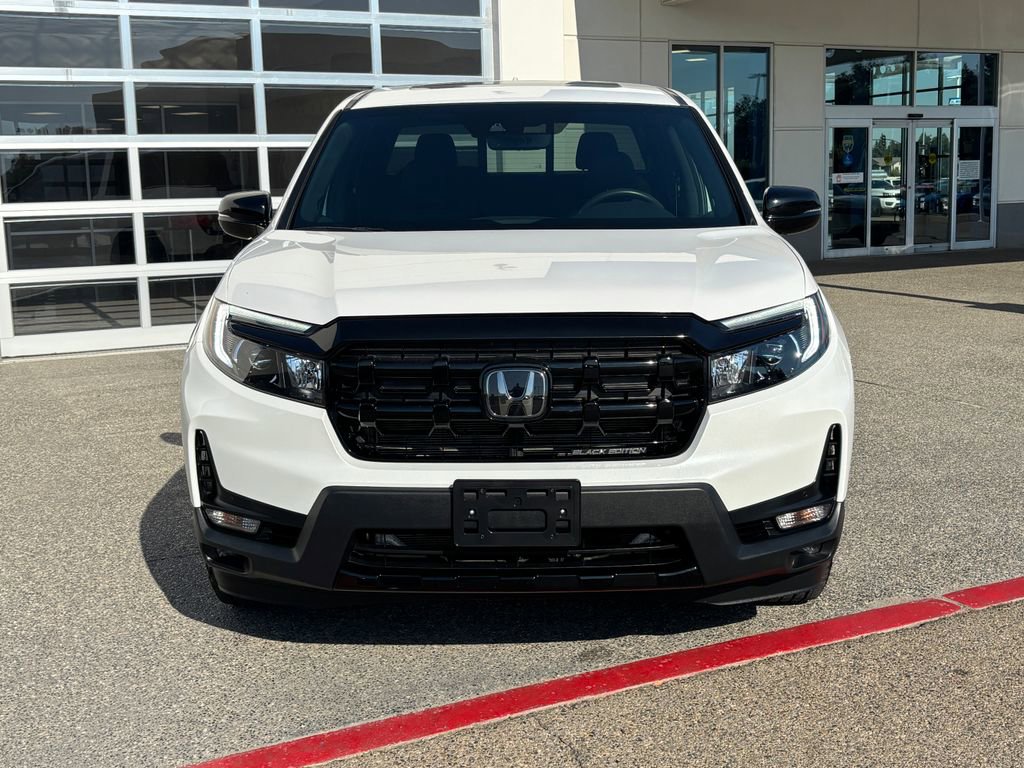 Used 2025 Honda Ridgeline Black Edition image 2