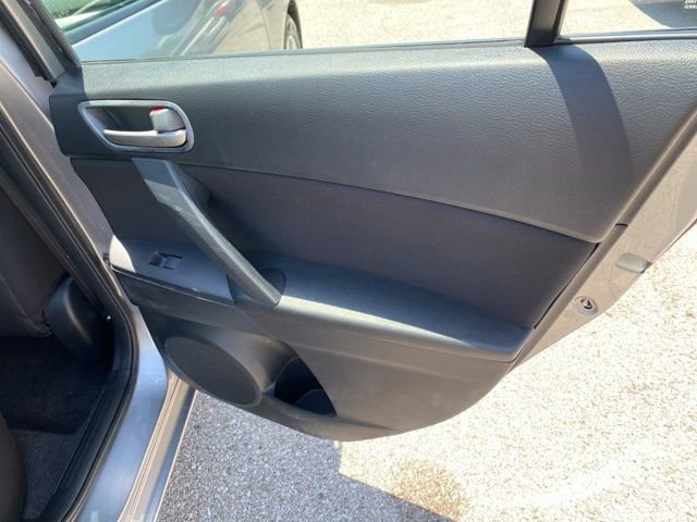 Used 2011 MAZDA MAZDA3 i Touring FWD image 24