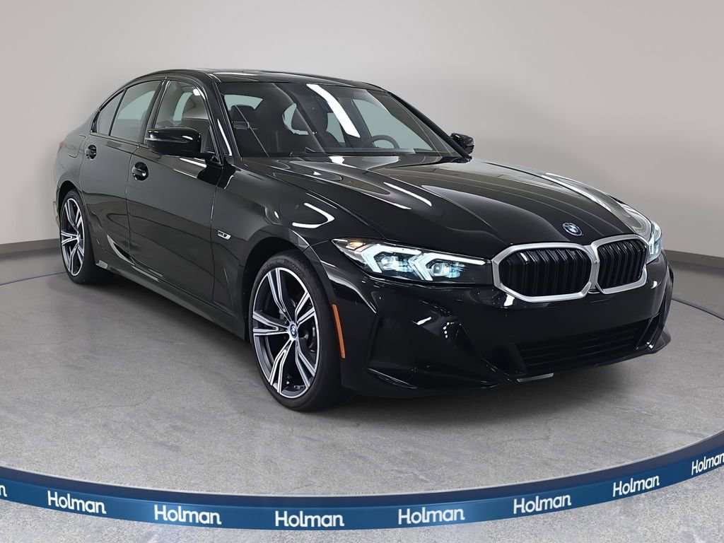 Certified 2023 BMW 330e xDrive w/ Driving Assistance Package image 4