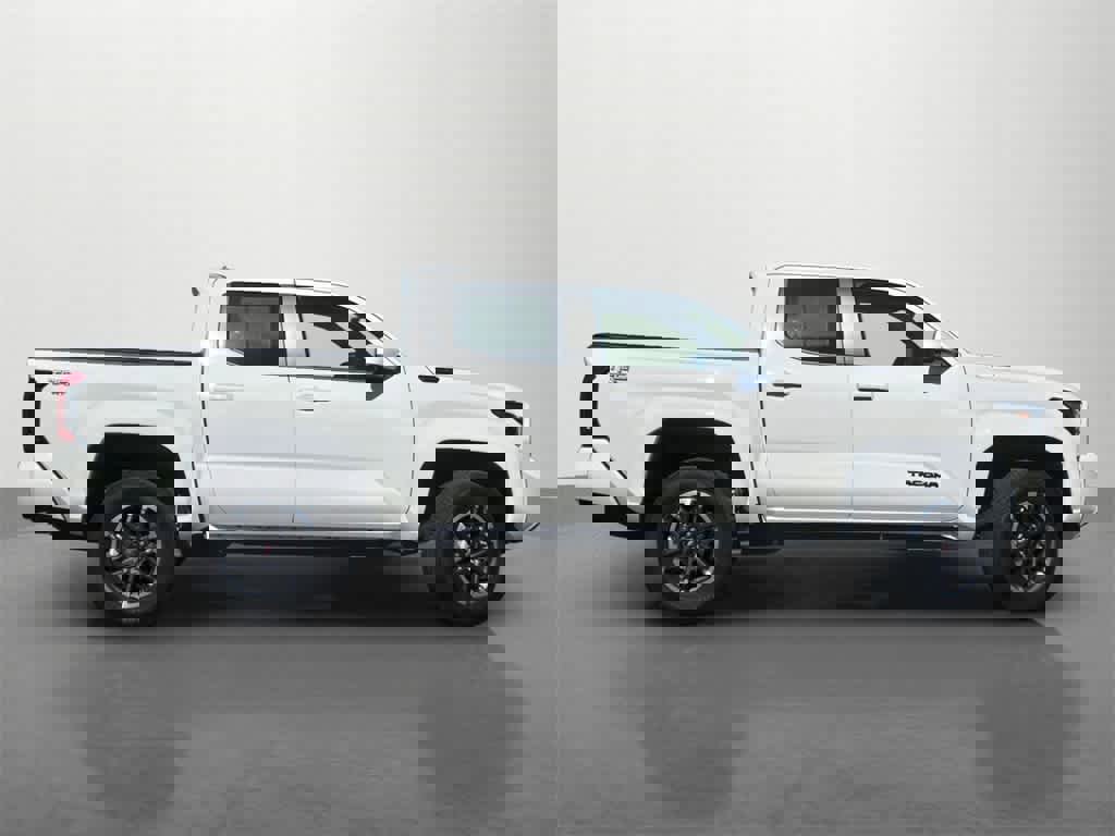 Used 2024 Toyota Tacoma TRD Sport image 7