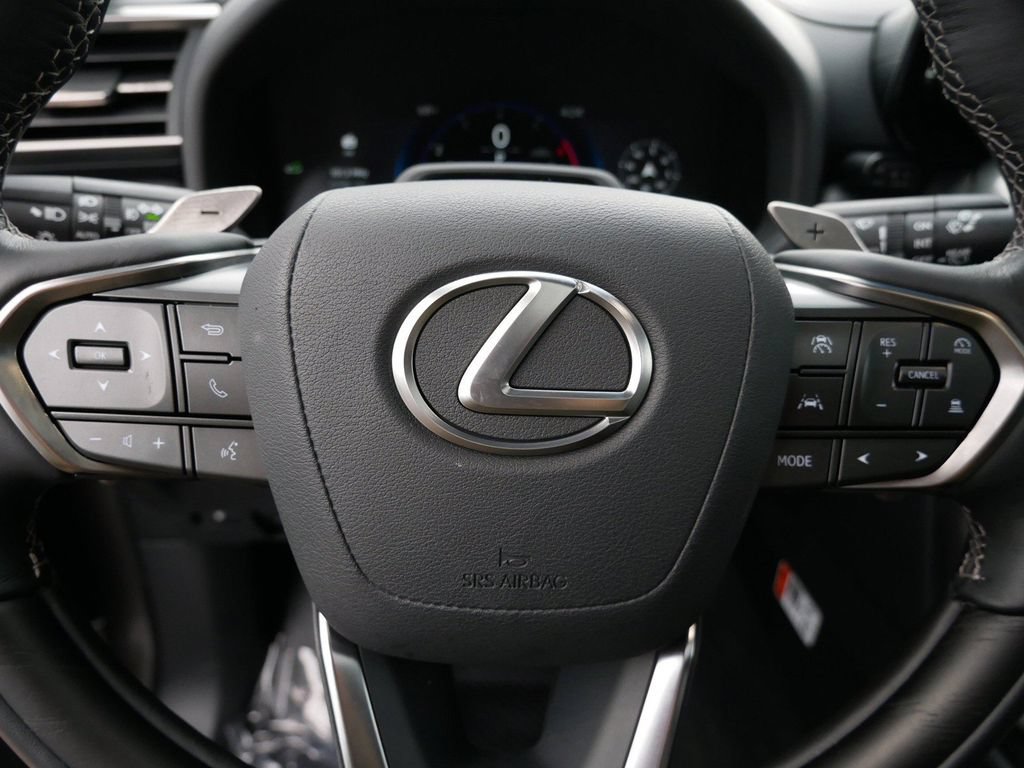 Certified 2025 Lexus LX 700h Luxury w/ Appearance Package AWD/4WD image 19