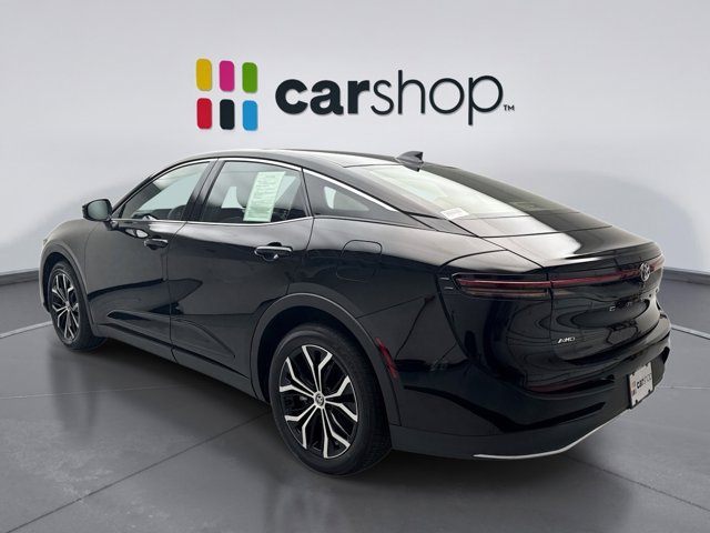 Used 2023 Toyota Crown AWD/4WD image 3