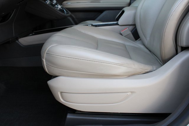 Used 2020 Lincoln Corsair Reserve image 9