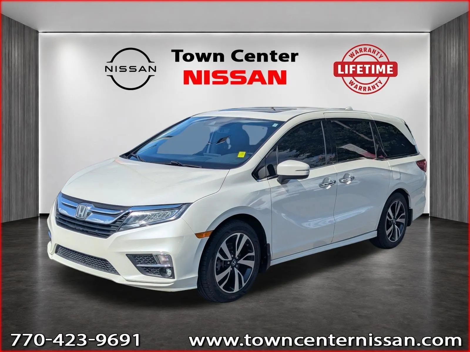 Used 2019 Honda Odyssey Elite image 3