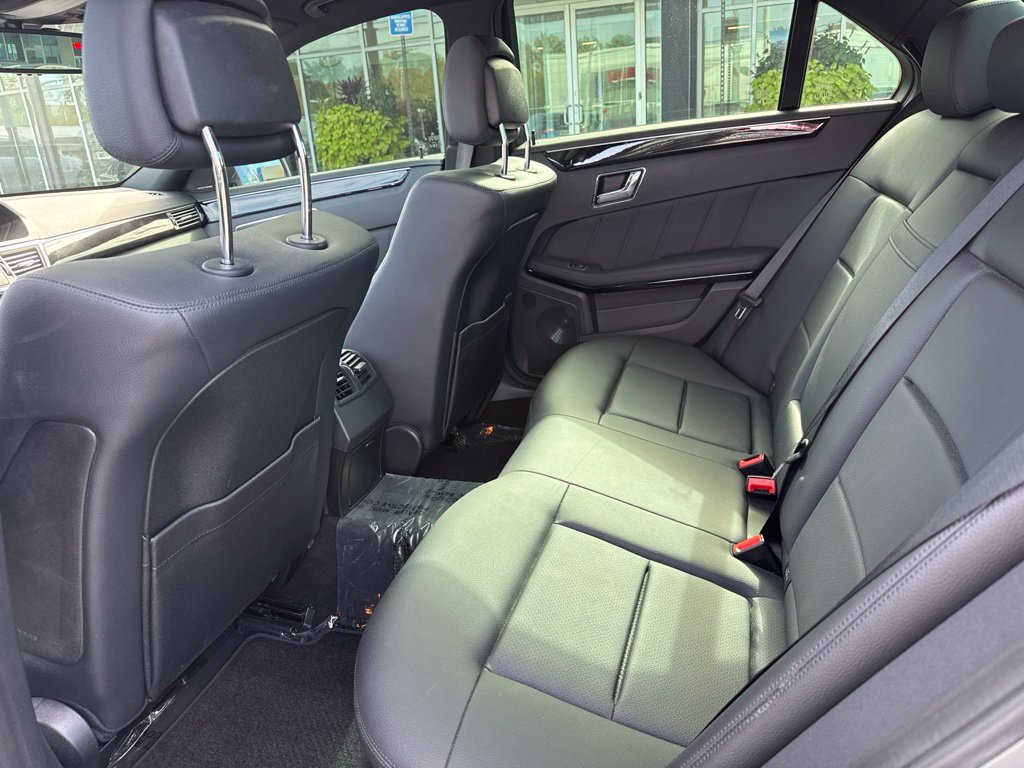 Used 2011 Mercedes-Benz E 350 4MATIC Sedan image 10