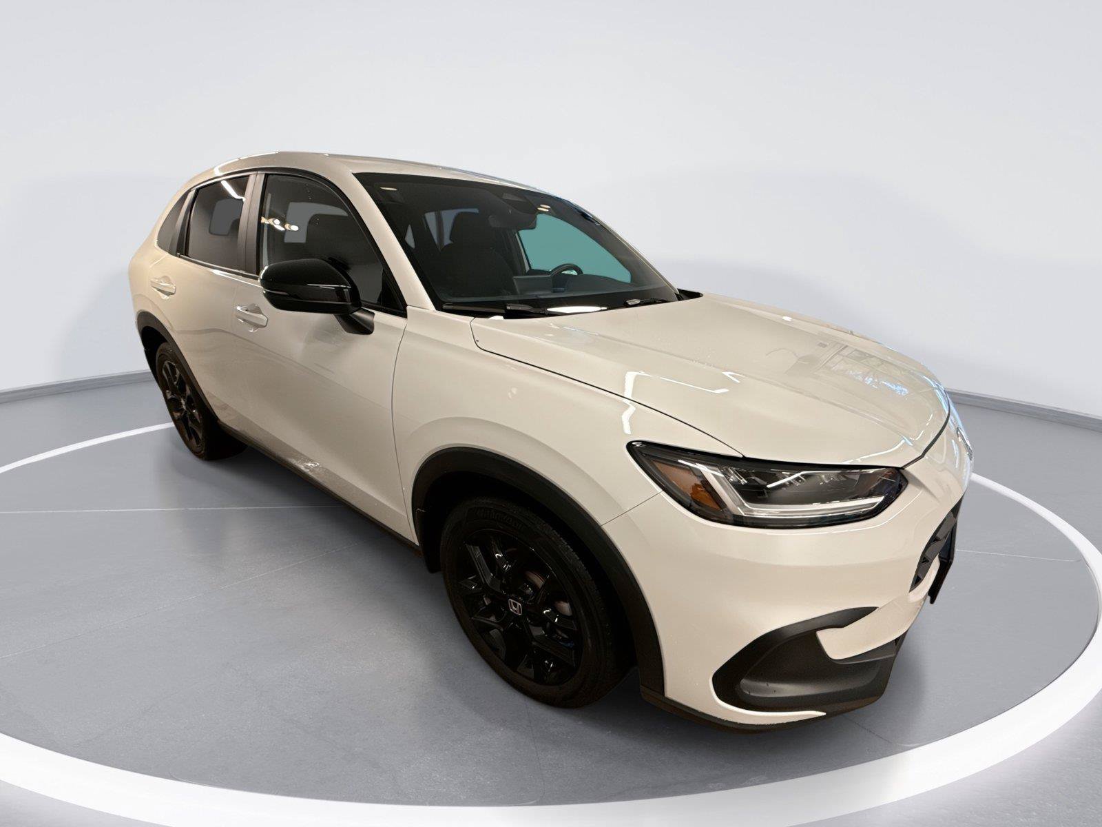 Used 2024 Honda HR-V Sport image 1