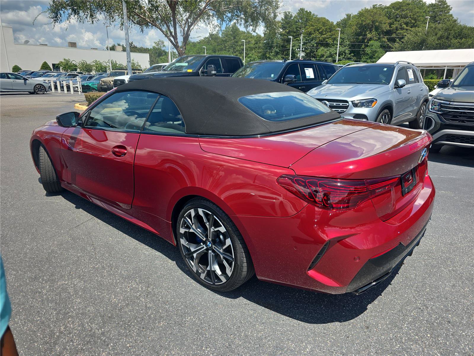 Used 2026 BMW M440i Convertible RWD image 23