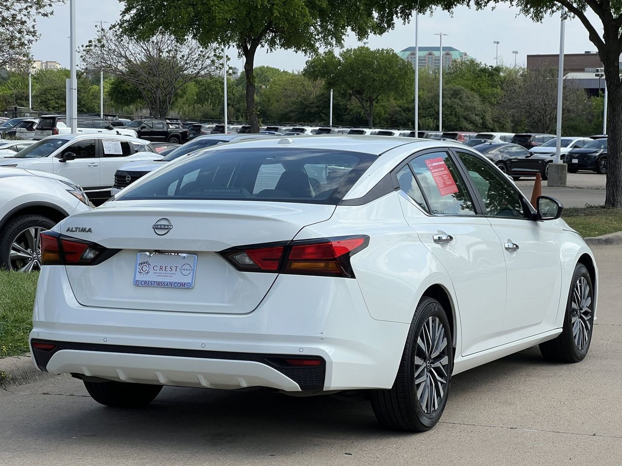 Certified 2025 Nissan Altima 2.5 SV image 4