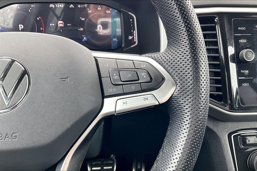 Used 2023 Volkswagen Atlas Cross Sport SEL R-Line image 19