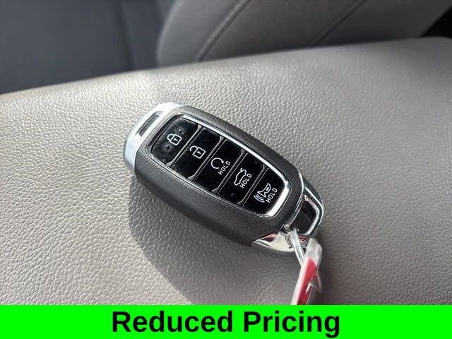 Used 2023 Hyundai Elantra SEL image 46