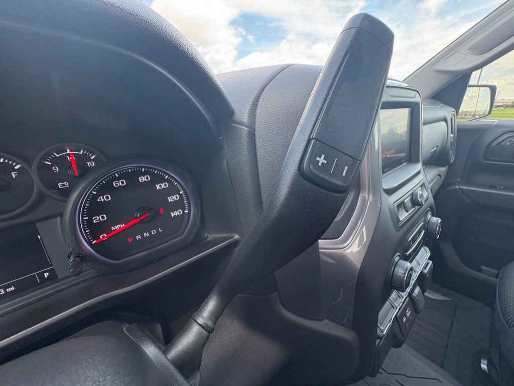 Used 2021 Chevrolet Silverado 1500 Custom image 24