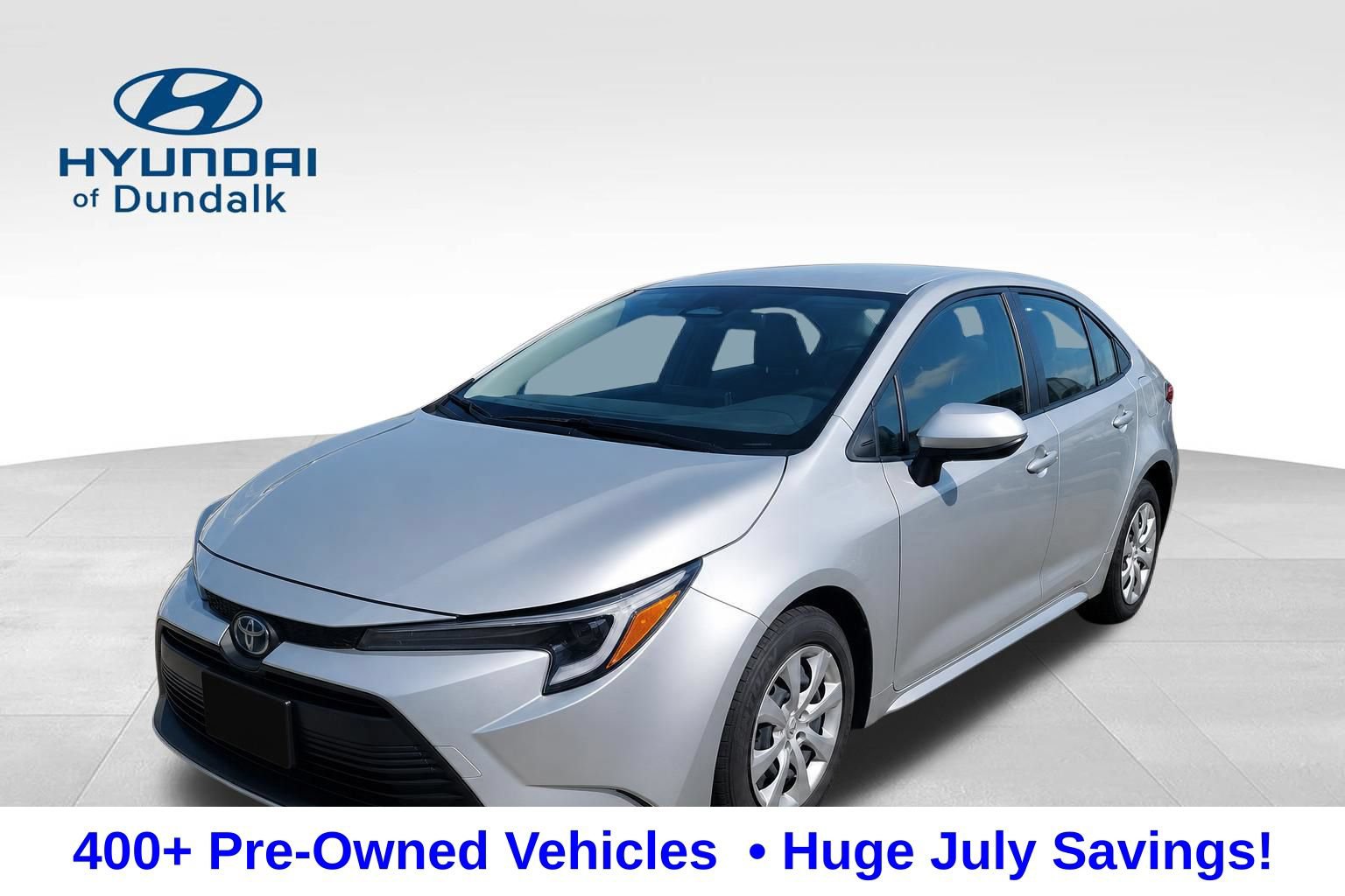 Used 2023 Toyota Corolla LE FWD image 3