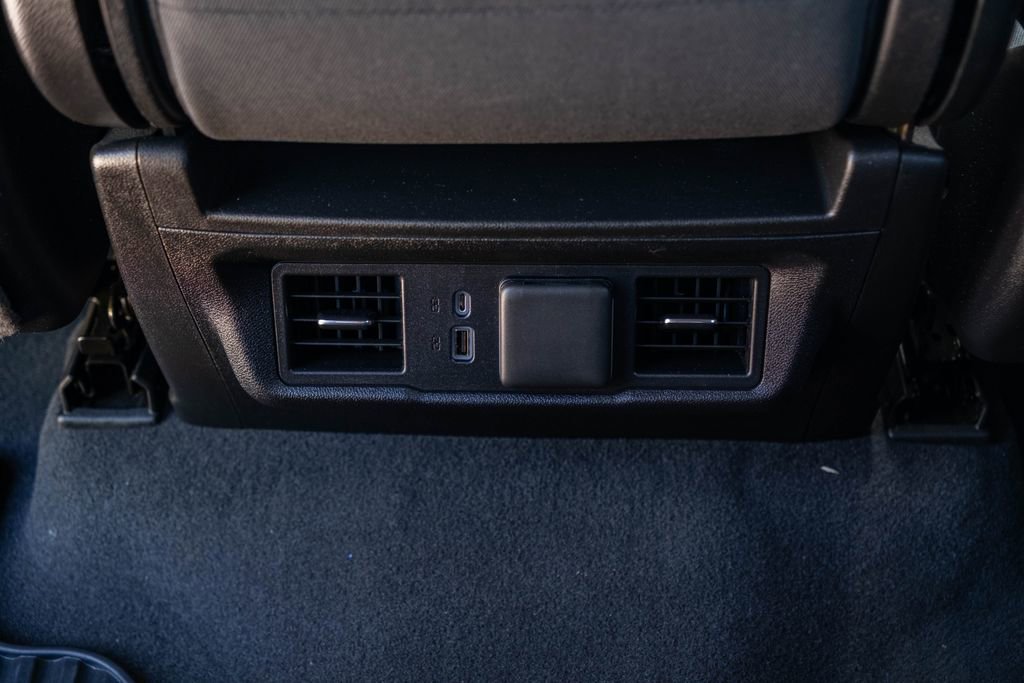 Used 2024 GMC Sierra 1500 Elevation image 16