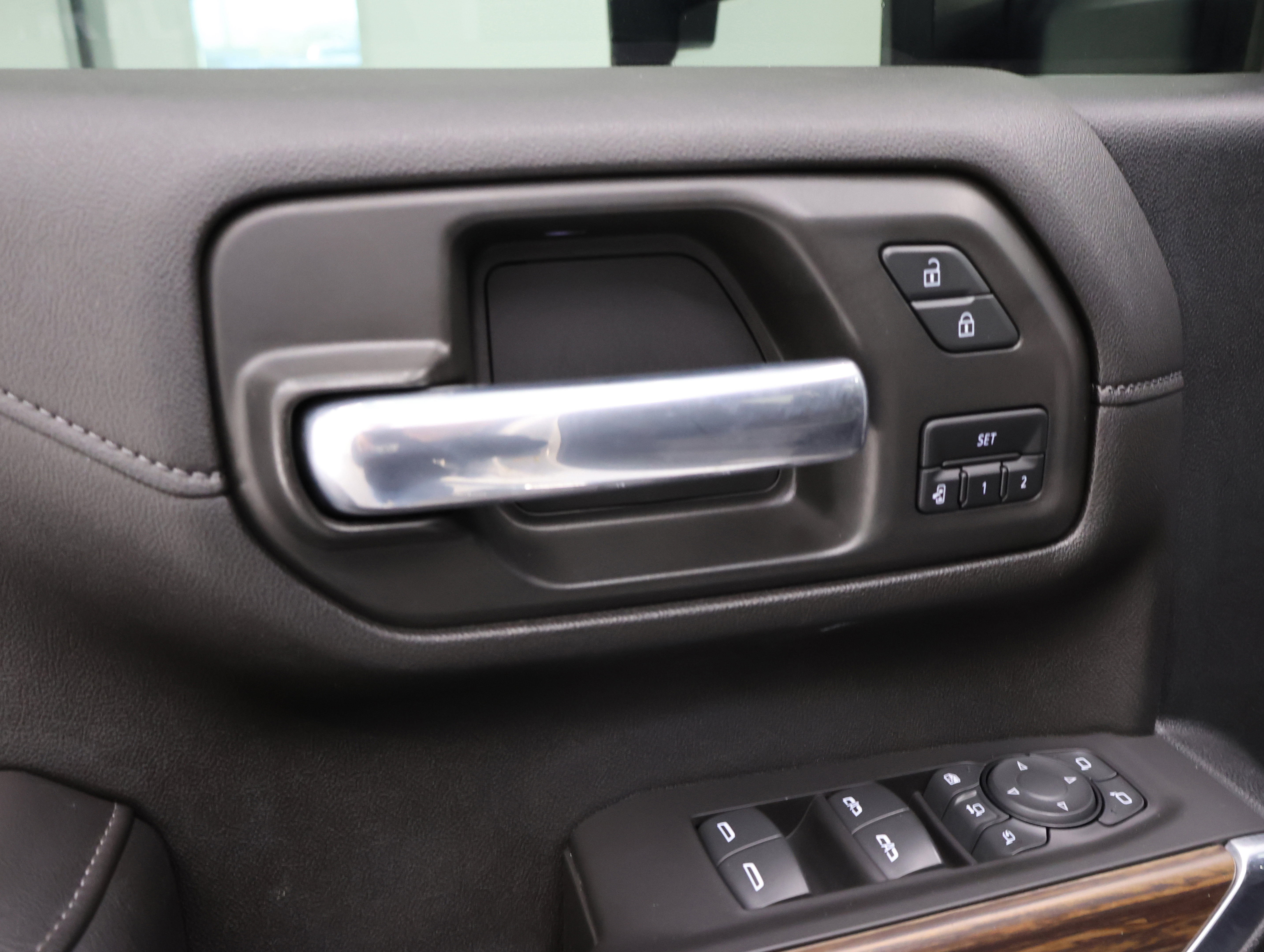 Used 2021 Chevrolet Silverado 2500 High Country w/ Z71 Off-Road Package AWD/4WD image 48