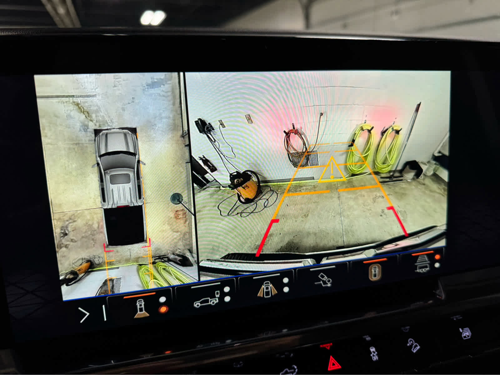 New 2026 GMC Sierra 1500 SLT w/ SLT Premium Plus Package image 15