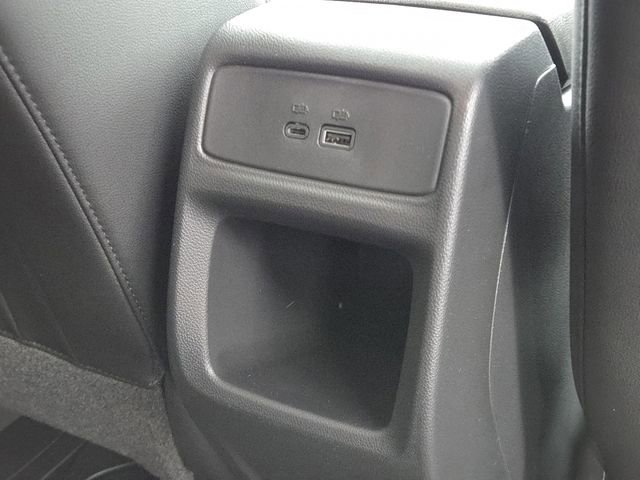 New 2026 Chevrolet Trax RS w/ Sunroof Package FWD image 16