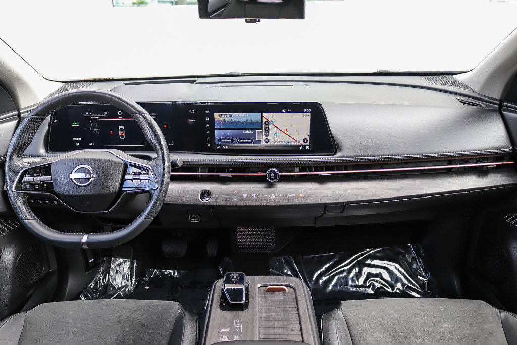 Used 2024 Nissan Ariya AWD image 12