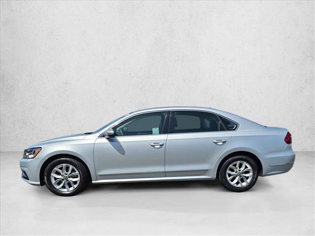 Used 2017 Volkswagen Passat 1.8T S FWD image 9