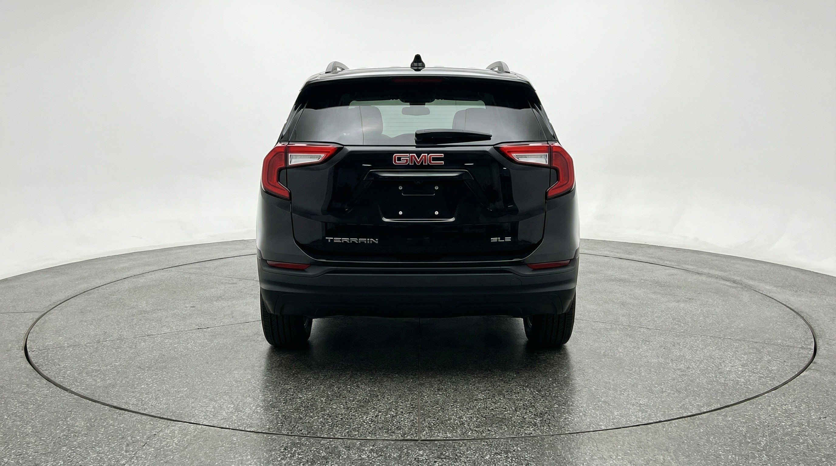 Used 2024 GMC Terrain SLE image 7